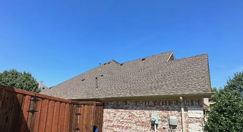 Completed roof replacement project in Idylwood